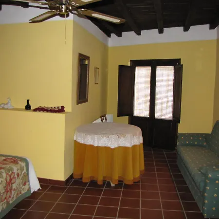 Semesterbostad Casa Tia Emilia Villar de Plasencia